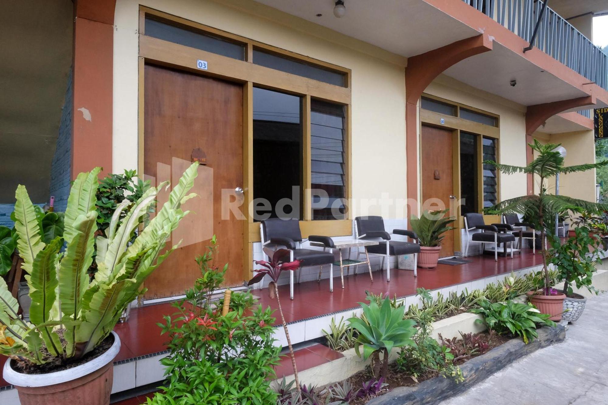 Hotel Sido Langgeng Tawangmangu Mitra Reddoorz Exterior photo
